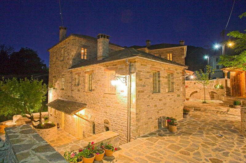 Astra Inn Papigko Exterior foto